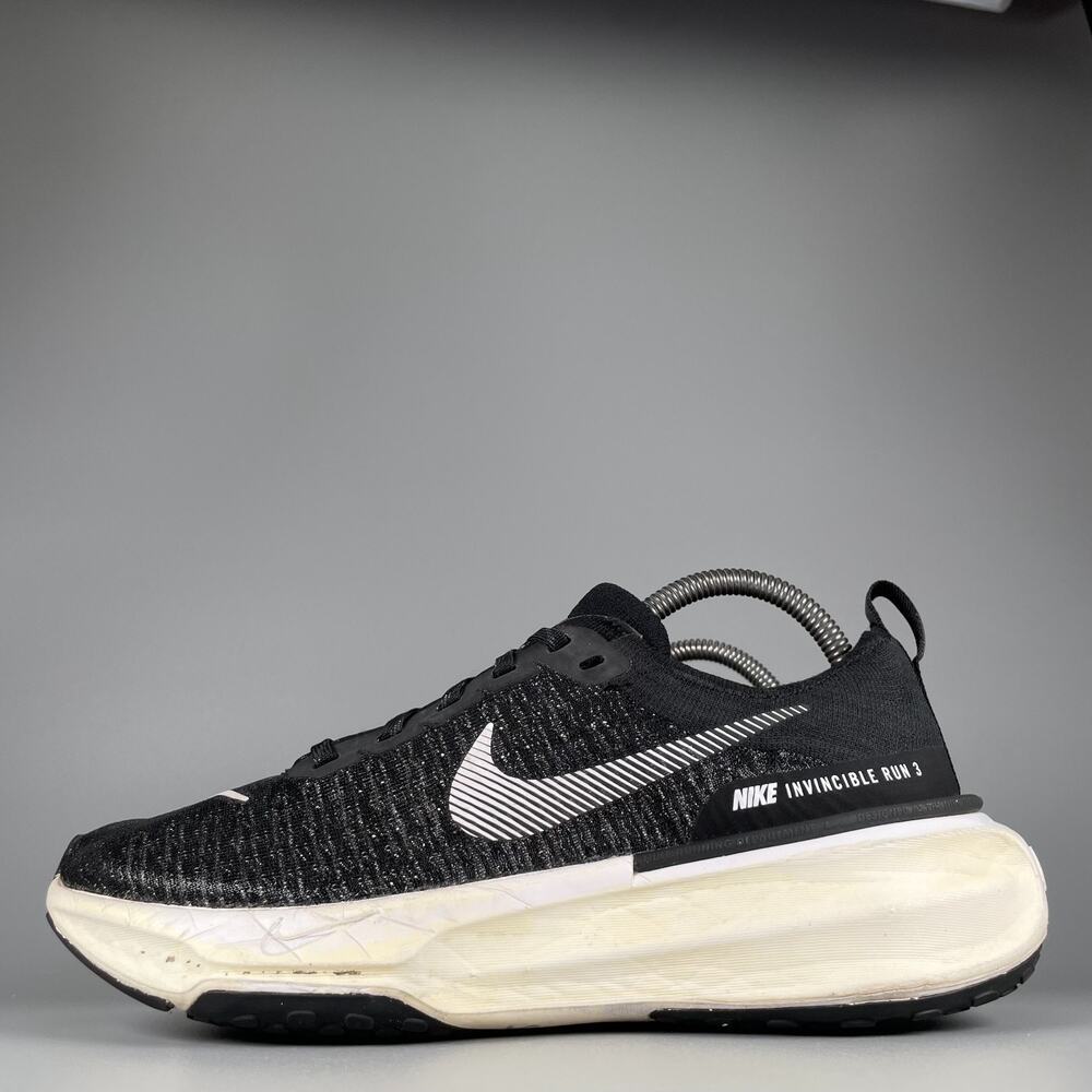 Nike ZoomX Invincible Run 3 Women's 9 Black White Running Sneakers Athletic Shoe